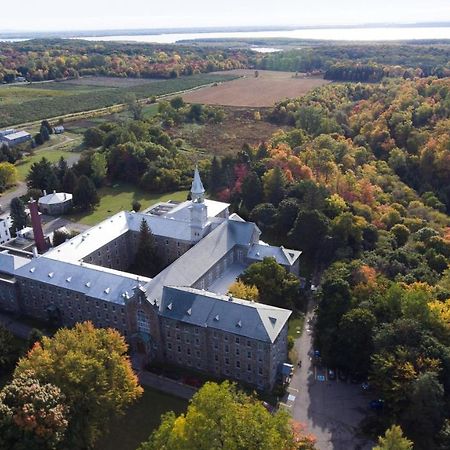 Auberge De L'Abbaye D'Oka Esterno foto